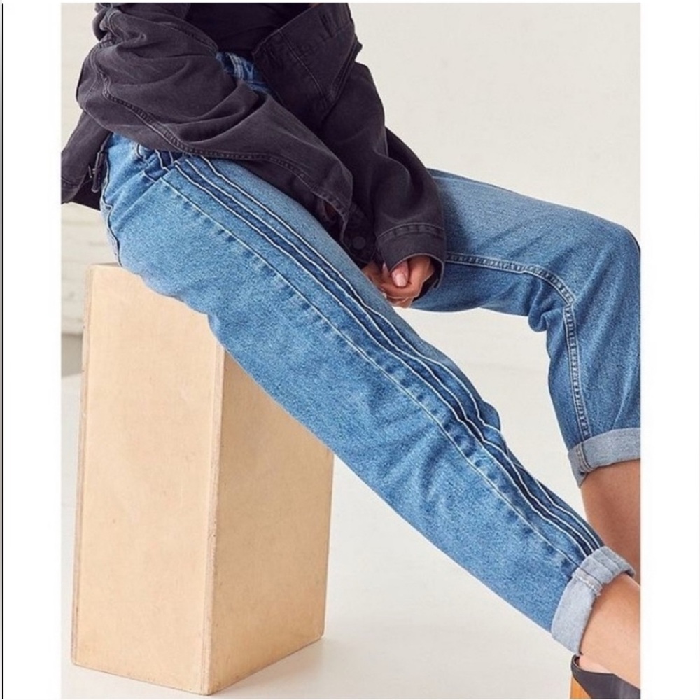 BDG Urban Outfitters Mom Jeans